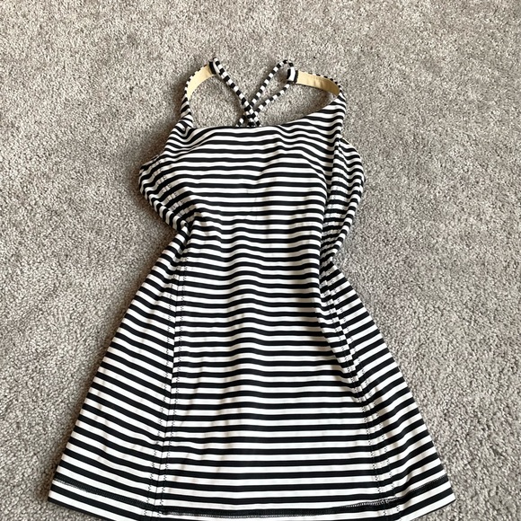 Lululemon top - Picture 2 of 5